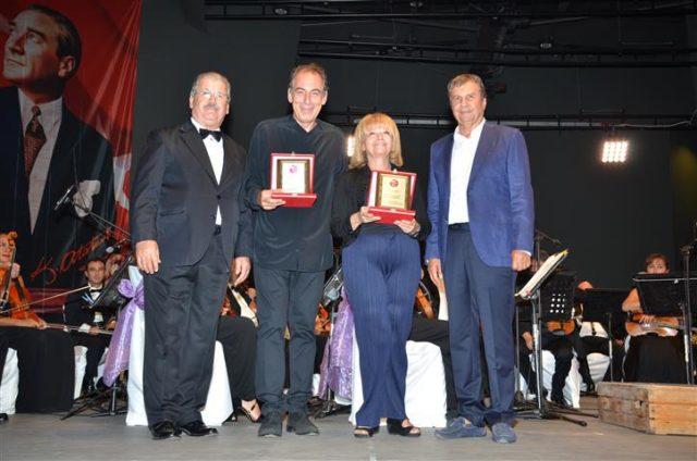 İdil Biret, TRT adına Levent Mayda, İzmir Devlet Senfoni Orkestrası