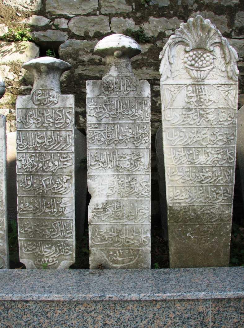 ola Hâcı Veli Ağâ-zâde Mustafa Ağâ nın kerimesi Hadice Hanım rûhuna el-fâtiha Sene 1252 Fot.