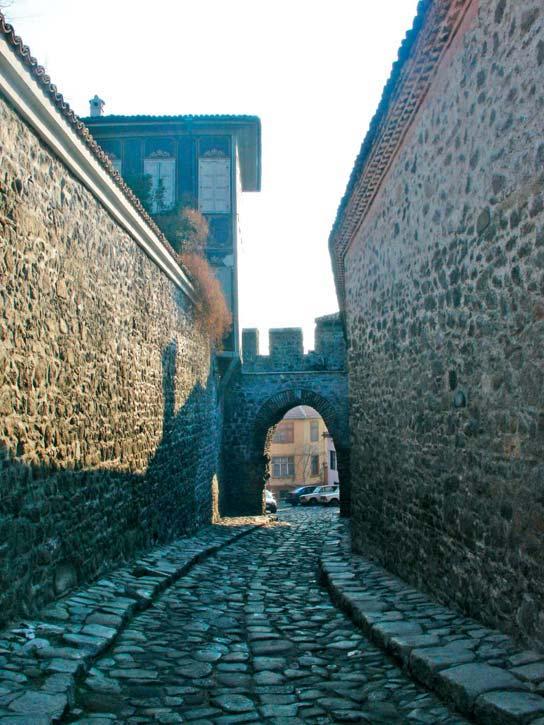 rında Plovdiv, Bulgar toprakları üzerinde en büyük ehir olarak ve Osmanlı mparatorlu u nda önemli iktisadi merkez olarak geli iyor.