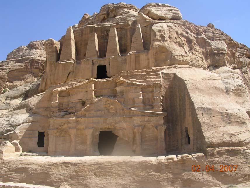 Petra Siq kapısında