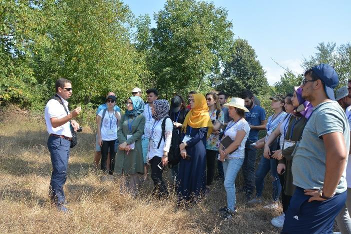 Foto 24: Etkinliğin 20 Ağustos 2017 gün, öğleden sonraki bölümünde, Bartın Çayı havzasının Ulus althavzasında yapılan arazi çalışmasına