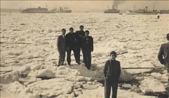 Deniz seviyesinden ne kadar yüksekte olduğu, Arazi şekli Okyanuslara ne kadar yakın olduğu İstanbul Boğazı Şubat 1954 KÜRESEL İKLİM: Tüm bölgesel