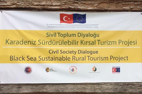 Programın Türkiye deki ulusal ofisine ev sahipliği yapan Küre Dağları Ekoturizm Derneği (KED) ile İngiltere merkezli Sustainable Rural Development International (SRDI)