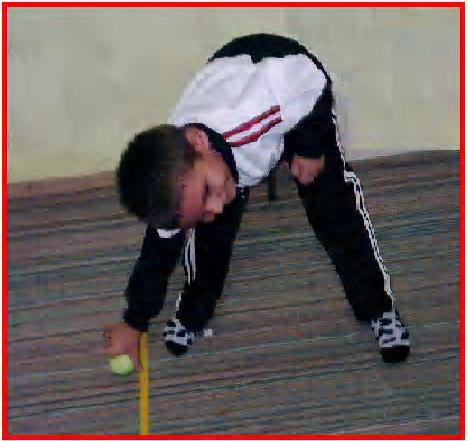 ) mesafeyi koşması, tenis topunu alması ve geri dönerek eski durumuna geçmesi arasındaki süre ölçülerek saniye cinsinden yazılır.