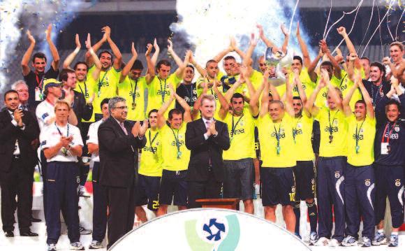 1998 yılında sona eren Cumhurbaşkanlığı Kupası nın yerine tam 9 yıllık aradan sonra Süper Kupa organizasyonu kuruldu.