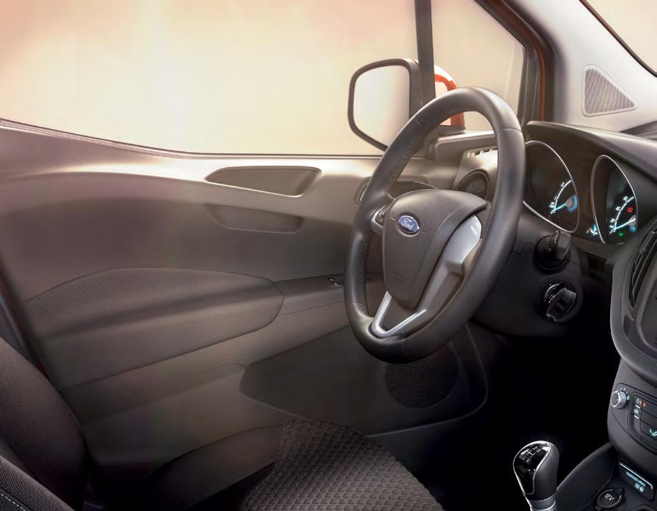 Her açıdan rahatınız düşünülerek tasarlandı. Ford Tourneo Courier nin dış görünümünden daha şimdiden etkilendiyseniz, iç mekanını da en az onun kadar çekici bulacaksınız.