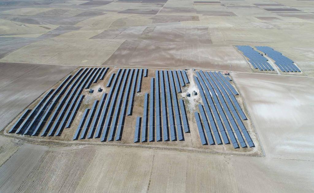 Projeler / Projects Yollarbaşı Güneş Enerji Santrali Yollarbaşı Solar Power Plant Yer : Yollarbaşı - Karaman/TÜRKİYE Sözleşme Tariḣi : 15.01.2017 Geçiċi Kabul Tarihi : 05.04.