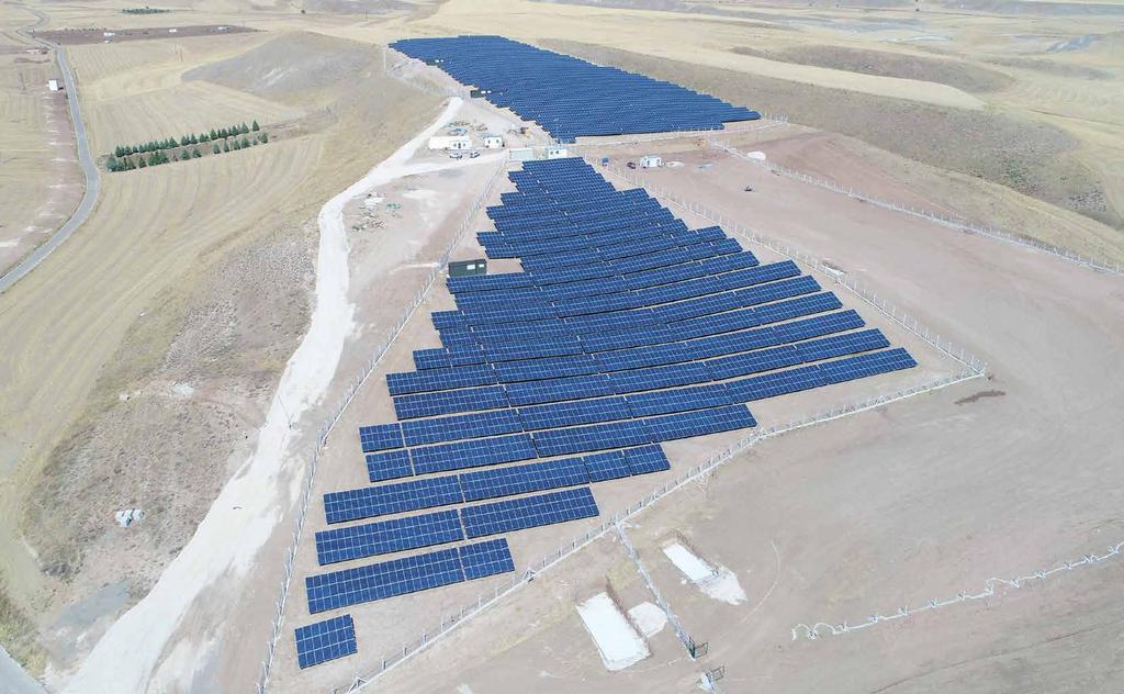 Projeler / Projects Ayaş Tekke Güneş Enerji Santrali Ayaş Tekke Solar Power Plant Yer : Ayaş Tekke - Ankara/TÜRKİYE Sözleşme Tariḣi : 20.05.2017 Geçiċi Kabul Tarihi : 15.09.