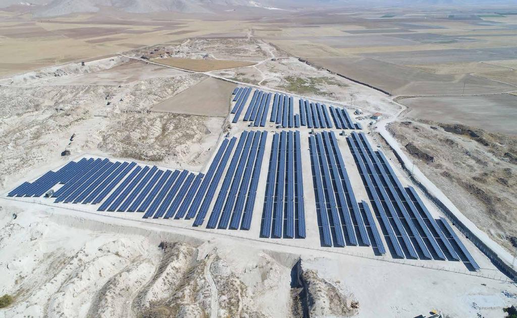 Projeler / Projects Eğribayat Güneş Enerji Santrali Eğribayat Solar Power Plant Yer : Eğribayat - Konya/TÜRKİYE Sözleşme Tariḣi : 14.04.2017 Geçiċi Kabul Tarihi : 25.10.