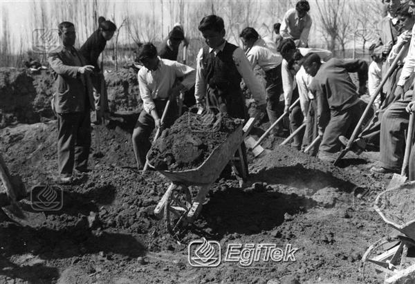 Eskişehir, Çifteler Köy Enstitüsü, 1953 7.11.2017 Yrd. Doç. Dr.