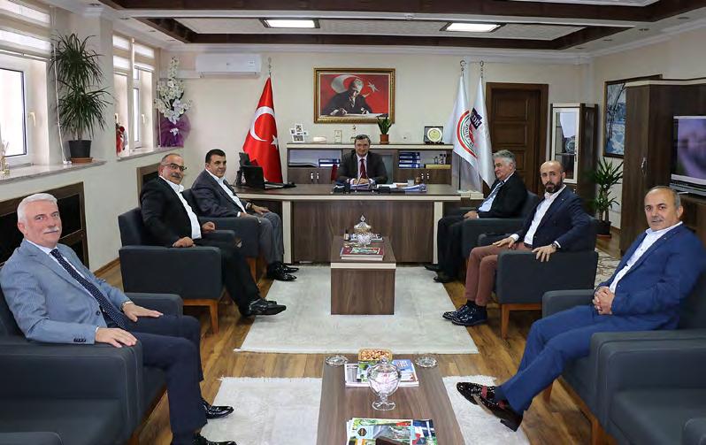 Yönetim Kurulu Başkanı Şaban Aziz Karamehmetoğlu, Meclis Başkanı Ömer Faruk Ofluoğlu, Yönetim Kurulu Başkan Yrd.