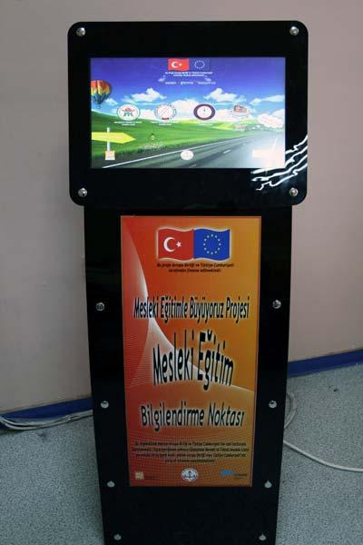 Gümüşhane Mesleki ve Teknik Anadolu Lisesi tarafından yürütülen proje ile amacımız bu çalışmalara katkı sağlayarak, ülkemizin geleceği olan sevgili öğrencilerimizin hak ettikleri eğitimi almalarıdır.