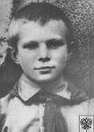 UZAYDA İLK İNSAN Yuri Gagarin, 9 Mart 1934 te Moskova da doğdu. Babası, burada marangoz olarak çalışıyordu.
