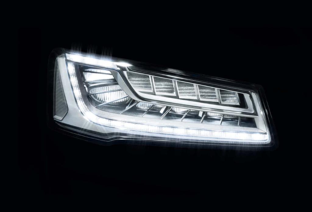 Audi Matrix LED-Farlar İyi görür. Karanlık görecelidir. Opsiyonel Audi Matrix farlar ile gece gündüze dönüşür. Yeni far teknolojisi gün ışığına benzer bir ışık rengine sahiptir.