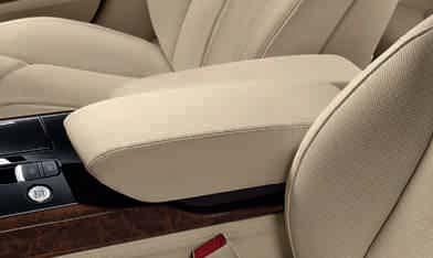 Ön ve arka ısıtmalı koltuklar Fonksiyonları ön ısıtmalı koltuk ile aynıdır, ilaveten arka kener koltuklar için ayrı ayarlanabilir.