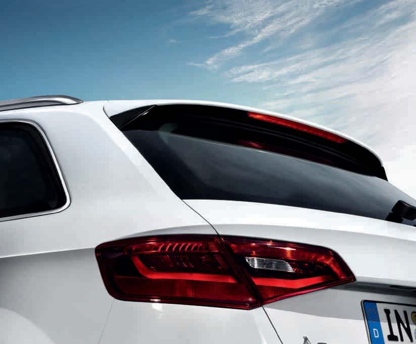 14 A3 Sportback in tasarımı, tavanın dinamik hatları ile otomobilin sportif karakterini ortaya çıkarır, güçlü arka bölüm, tüm hafifliğine