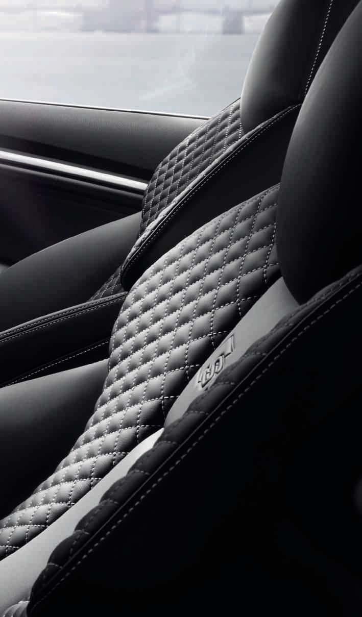 Audi S3/S3 Sportback Güçlü bir sportiflik iç mekanı da tanımlar: Opsiyonel donanım olarak sunulan alt