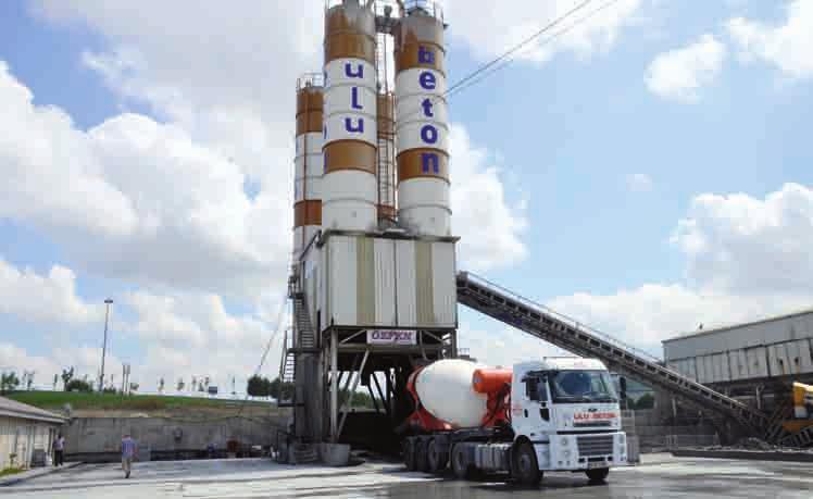 TÜRKİYE DEN HABERLER Beton üretimine kamyon desteği Beton üretimine kamyon desteği Ulucanlar Şirkelter Grubu firmalarından biri olan Ulu Beton, yirmi yılı aşkın bir süredir yoğun olarak İstanbul da