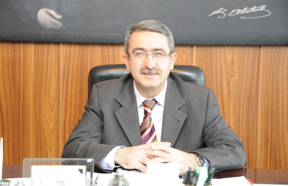 Uzm. Dr. Hasan ÇAĞIL Sağlık Bakanlığı Türkiye Kamu Hastaneleri Kurumu Başkanı 1963 yılında Diyarbakır da doğdu. 1986 yılında İstanbul Üniversitesi Cerrahpaşa Tıp Fakültesini bitirdi.