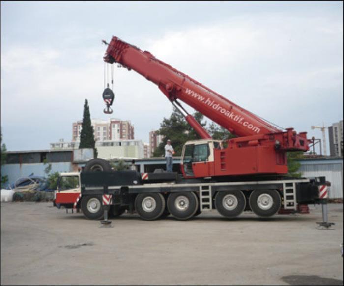 Kaldırma Kapasitesi HAK TELESKOPİK 100 TON Lifting Capacity M K TR EN Maksimum Hidrolik Uzanma Max.Hydraulic Reach 54 m Maksimum Mekanik Uzanma Max.