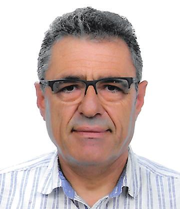 MEHMET CEYLANLI 1959 yılında Büyükkonuk ta doğdu. NKL den sonra Ankara Gazi Üniversitesi Elektrik Mühendisliği nden 1982 de mezun oldu.