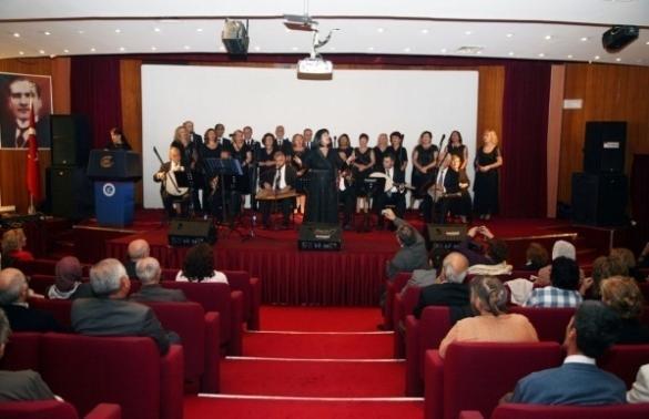 Türk Sanat Müziği Konseri Maide Bolel Huzurevi sakinleri için Şef Güler EROĞLU eşliğinde Gönül Dostları Korosu nun Türk Sanat Müziği Konseri organizasyonu 9 Ekim 2011 tarihinde Taşbaşı Kültür Merkezi