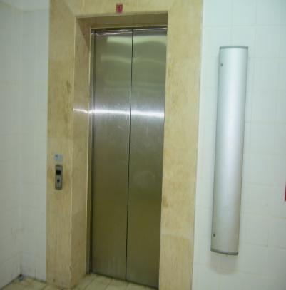 1.1.2.Asansör Kabini Donanım ÇeĢitleri Servis asansörleri konuk asansörleri kadar gösteriģli değildir.