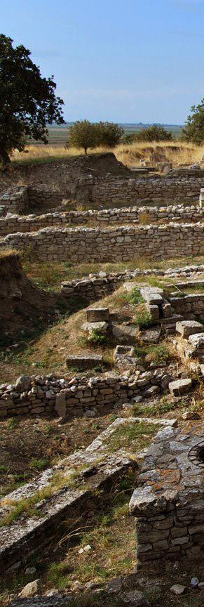 TRUVA ANTİK KENTİ Çanakkale Truva, dünyadaki en ünlü antik kentlerden birisidir.