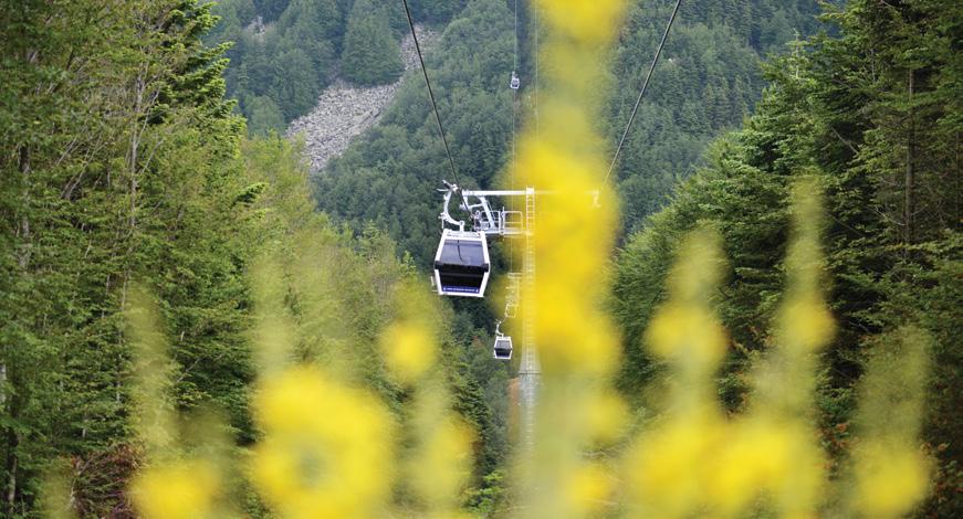 bursa da zaman KUŞATMA ALTINDAKİ ULUDAĞ A TELEFERİK ÇIK ARMASI! Yüksel BAYSAL Bursa, Haziran ayında yeni teleferik sistemini devreye sokmakla çok önemli bir sorununu daha çözmüş oldu.