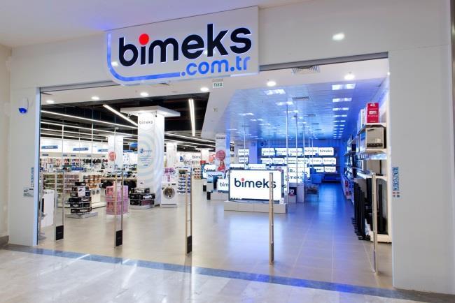 Süpermarket: Çok sayıda gıda ürününü birçok seçenekle sunar (örneğin Migros).