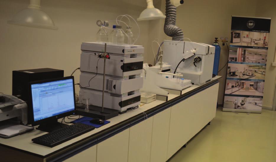 Mimar Sinan Güzel Sanatlar Üniversitesi Merkezi Araştırma Laboratuvarı Mimar Sinan Fine Arts University Central Research Laboratory UV-Vis Spektrofotometresi UV-Vis spektrofotometresi ile mor üstü ve