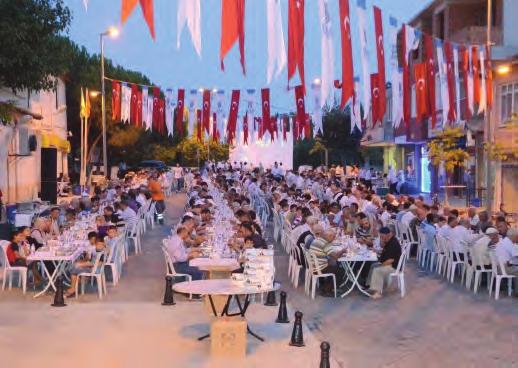 16 Ağustos 2012 Perşembe günü Ramazan ayı kapsamında Büyükçavuşlu Mahallemizde 1000 vatandaşımıza iftar yemeği organize edilmiştir.