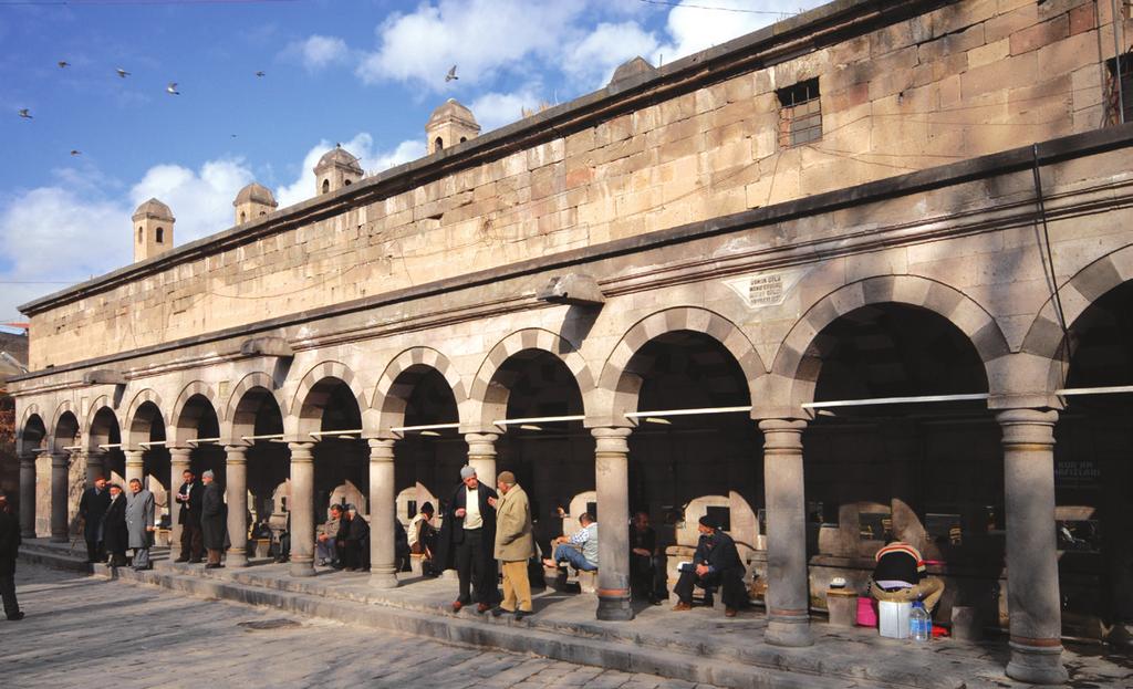 cami, Kayseri nin en eski Selçuklu Dönemi yapısıdır.