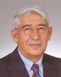 1979-1980 yılları arasında özel bir firmanın demir çelik tesisi inşaatında şantiye şefliği, 1980-1982 yılları arasında ise Libya da yine özel bir firmada inşaat grup müdürlüğü görevlerinde bulundu.