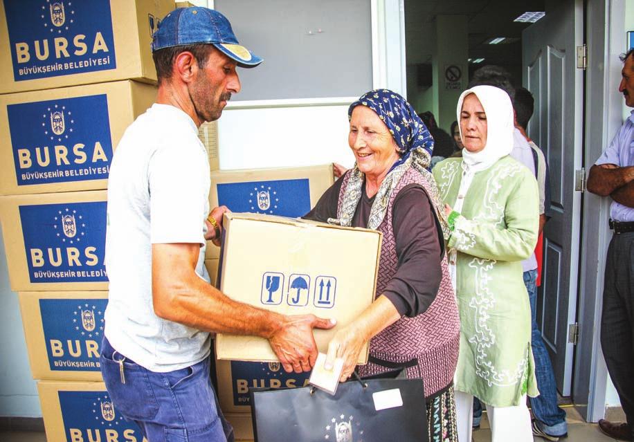 68 BÜYÜKŞEHİR GÜRSU DA SOSYAL YARDIMLARLA YÜZLER GÜLÜYOR