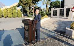 2 Selçuk Belediyesi Bülteni Yıl 2017 Sayı 96 Muhtarlar Günü törenle kutlandı 19 Ekim Muhtarlar Günü törenle kutlandı. Atatürk Anıtı na çelenk koyan muhtarları Selçuk Belediye Başkanı Dr.