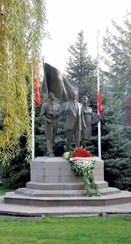 İzindeyiz Atam Başkent Üniversitesi Atatürk İlkeleri Uygulama ve Araştırma Merkezi-ATAMER tarafından düzenlenen Atatürk ün Ölümsüzlüğünün 79.