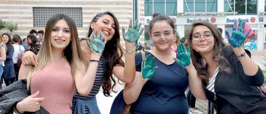 Başkent Üniversitesi, ülkemizin geleceğinin güvencesi olan öğrencilerimizin en iyi şekilde yetiştirme gayreti ve özverisi ile sizlere eşsiz bir üniversite deneyimi yaşama imkanı sunmaktadır.