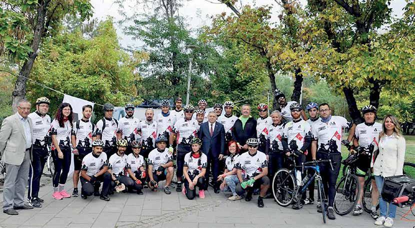 Cimnastik 15 ülkenin katıldığı Bulgaristan ın Plovdiv kentinde düzenlenen Plovdiv Cup Aerobik Cimnastik Uluslararası Yaş Grupları Yarışması 12-14 yaş Trio Kategorisinde Başkent Üniversitesi Özel