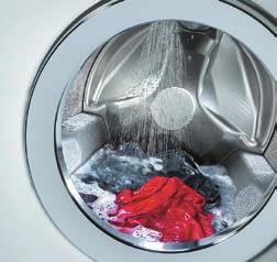 Çamaşır Makineleri V-ZUG WetClean: en iyi serpintili duşu V-ZUG sunuyor Yenilikçi akar stop ayarı alerjisi olan insanlara daha rahat nefes almaları konusunda yardım ediyor Adora ya en hassas