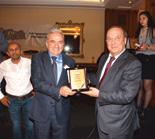 Genel Müdürü Gökalp Büyükyıldız, ödülü YMGV Yönetim Kurulu Üyesi Alp Gürkan dan aldı Üretim Ödülü: Akmetal Madencilik San ve Tic A.Ş.