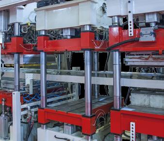 Ağırlık Dengeleme Sistemi - Basınçlı Hava Ve/Veya Vakum İle Şekilleme - Özel Sertleştirilmiş Kromlu Sutun Milleri Forming Station - Servo Motor Driven, Clamping Force 30 Tons - Max Top And Bottom