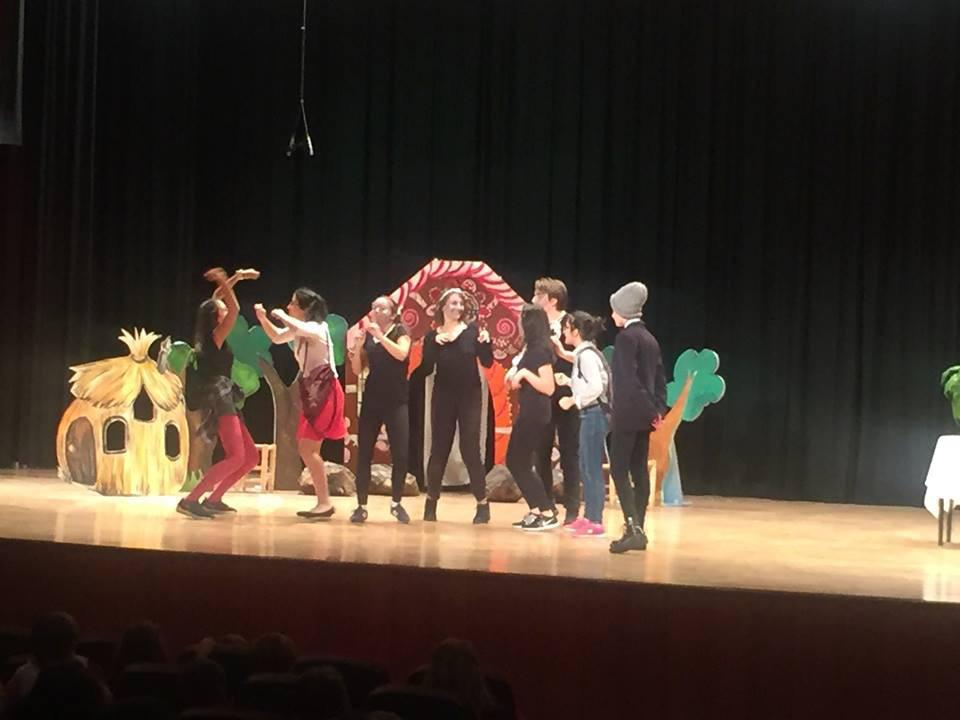 adlı tiyatro oyunu, 6 Kasım 2017 tarihinde Kültür Merkezinde ilkokul birinci sınıf
