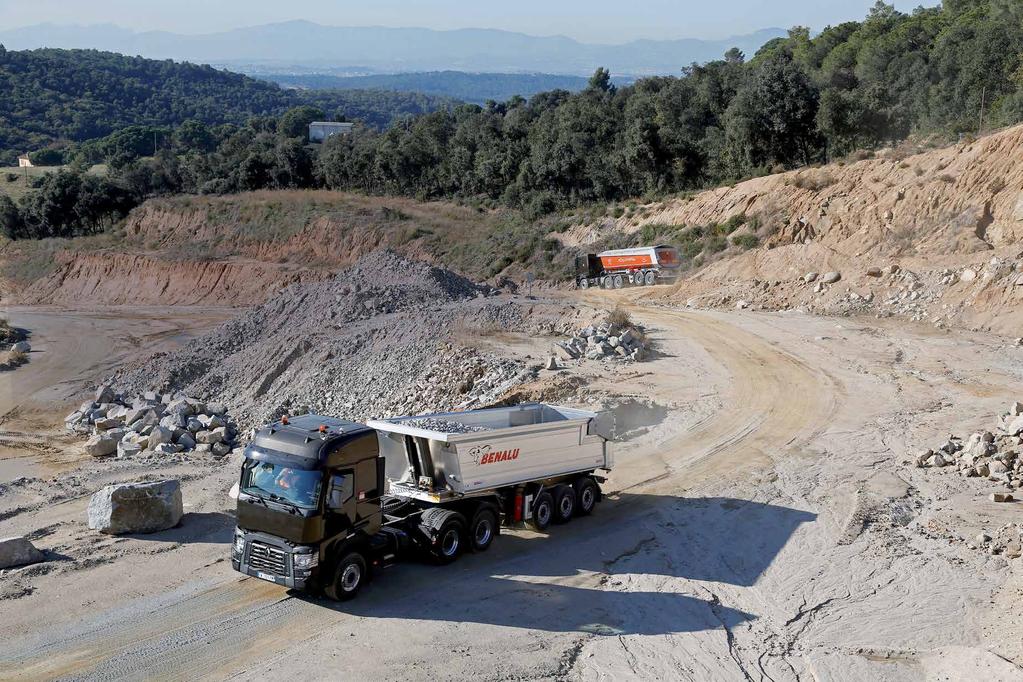 TEKNİK S 14 GAM POSTERİ S 14 HAREKETLİ AKSAM S 14 KABİN S 15 Kamyon BİR kâr MERKEZİDİR Renault Trucks ı seçtiğinizde, bir kamyondan fazlasını satın almış olursunuz ve ihtiyaçlarınızın