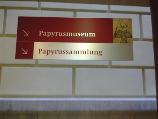 Viyana da İskenderiye İzleri: Papirüs Müzesi Alexandria Traces in Vienna: Papyrus Museum 539 dünyanın en güzel tarihi kütüphanelerinden biri olarak anılıyor ve bir müze olarak ziyarete açık