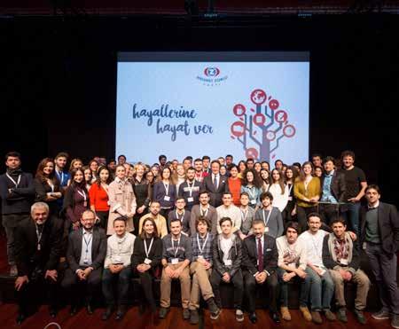 Zorlu Çocuk Tiyatrosu; Müziğin Kalbi, Bremen Mızıkacıları, Kurbağa Prens, Karlar Ülkesi gibi çeşitli oyunlar sahnelemiş, ayrıca 27 Mart Dünya Tiyatrolar Günü nde bir ilki gerçekleştirerek 9 yaşındaki