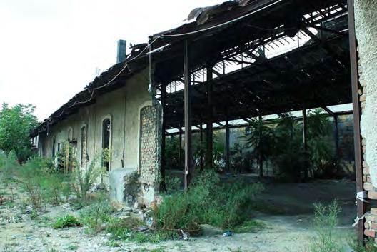 Küçükçekmece Osmanlı Kibritleri Fabrikası nın Endüstriyel Miras Kapsamında Değerlendirilmesi ne bitişik ek kısım özgün karakteri bozan eklerdir.