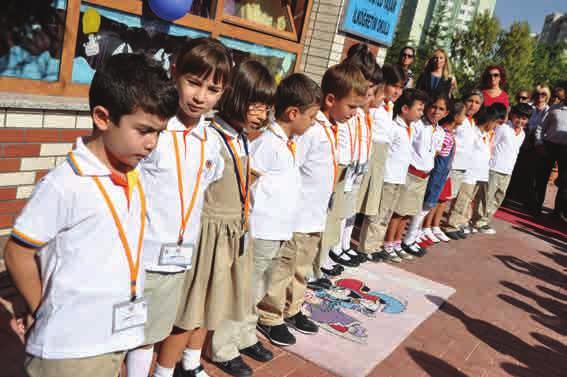 Okul Zili Çaldı, Dersler Başladı... 17 Eylül 2012 tarihinde Mutlu Yaşam Kolejinde okul açılış törenindeydik.