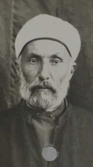 MEHMED ARİF EFENDİ İsmi ve Şöhreti Mahmud Efendi Pederinin İsmi Ömer EŞKÂL Boy Göz Sima DEVLET-İ ALİ-İ OSMANİ TEZKERESİ Validesi İsmi Ayşe Alamet-i Farikası Orta Ela Buğday Tam Mahmut Nedim Efendi