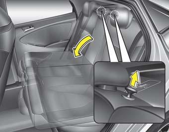 Arac n z n güvenlik özellikleri ORB030021 Arka koltuk arkal n katlamak için: 1. Emniyet kemerinin hasar görmesini önlemek için, arka emniyet kemeri fleridinin yuvas na girdi inden emin olunuz. 2.